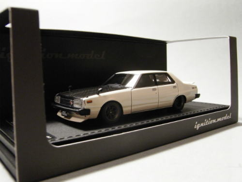 スカイライン 2000 GT-EL 1/43 Skyline C211