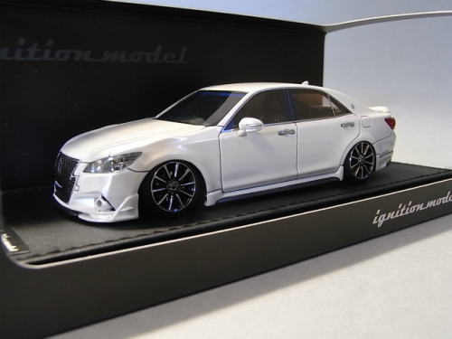 クラウン アスリートG 1/43 Toyota Crown