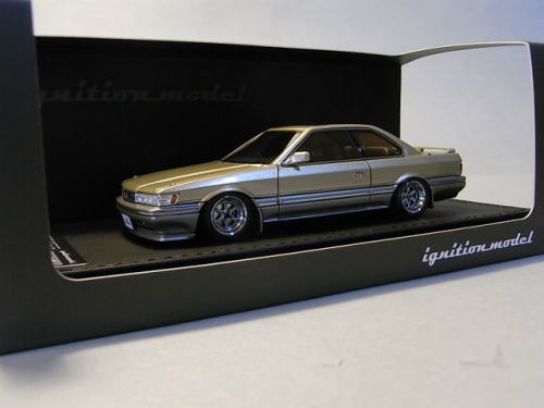 日産 レパード 1/43 Nissan Leopard