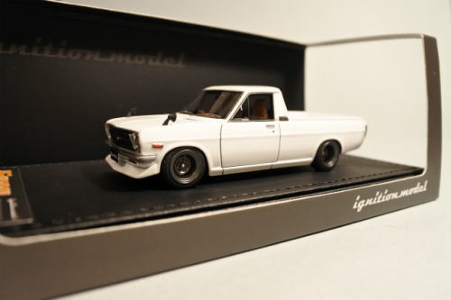 サニトラ 1/43 Nissan Sunny Truck B121