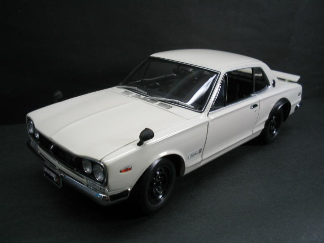 ハコスカ KPGC10 1/18 Skyline KPGC10