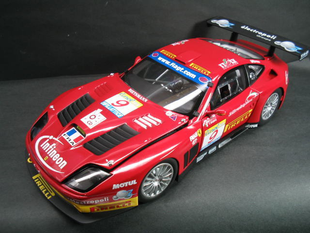 フェラーリ 575 GTC 1/18 Ferrari 575 GTC