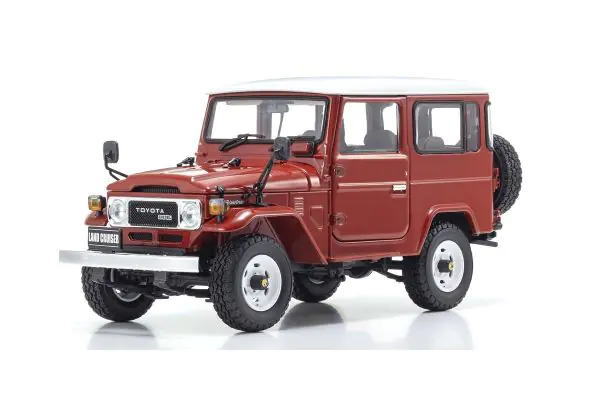 トヨタ ランドクルーザー 1/18 Toyota Land Cruiser