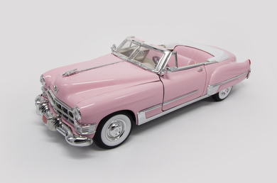 エルビス プレスリー キャディラック 1/18 Elvis Presley 1955 Cadillac