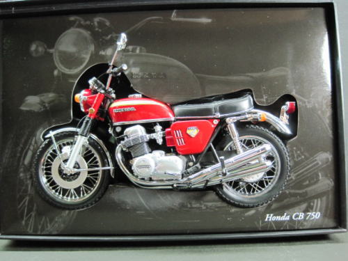 ホンダ CB 750 1/12 Honda CB 750
