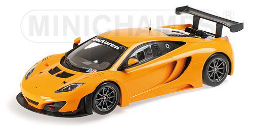マクラーレン 1/18 MaLaren 12C 2013