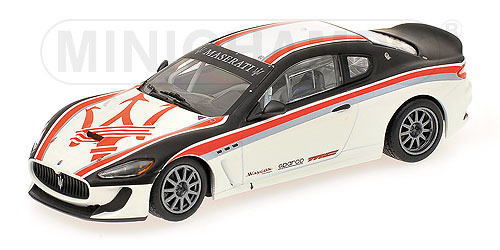 マセラティ グランツーリスモ 1/43 Maserati 2010