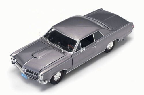 ポンティアック GTO 1/18 Pontiac GTO 1965
