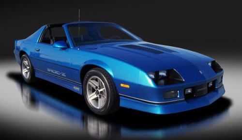 カマロ IROC-Z 1/18 Chevrolet Camaro