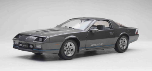 シボレー カマロ 1/18 Chevy Camaro