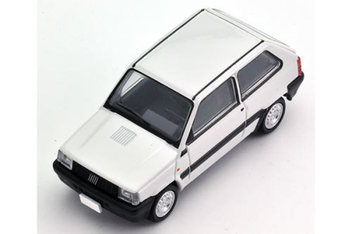 フィアット パンダ 1/64 Fiat Panda