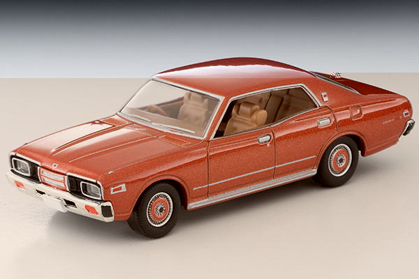 日産 セドリック 4ドアHT 1/64 Nissan Cedric
